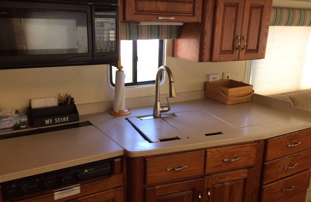 Private, quiet retreat!. Near famous beaches and easy drive to Disney.