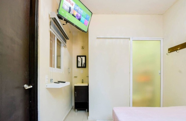 Private room in guesthouse in Guadalajara 5