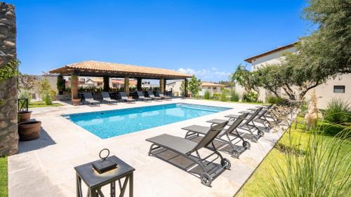 Private Sanctuary 4BR Home with Pool and Gym