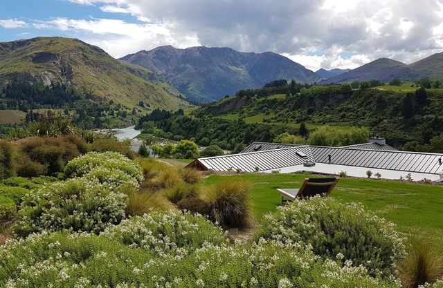 Private, spacious, peaceful escape for 1-4 people-Iconic Views-Spa pool-PERFECT!
