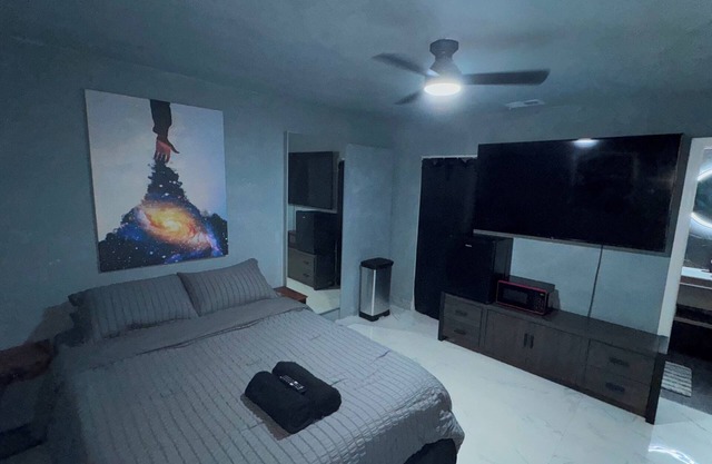Private Studio in Dania Beach