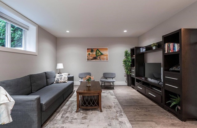 PRIVATE Suite