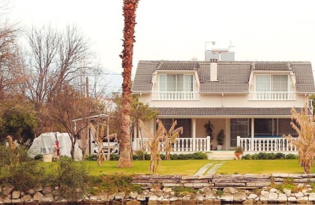 Private villa by the river in Dalyan