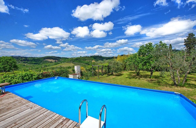 Private Villa with private pool, A/C, WIFI, TV, patio, panoramic view, close to San Gimignano