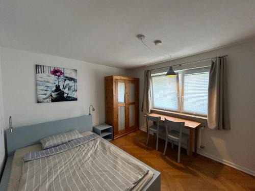 Private Zimmer mit eigener Küche und in Rheinnähe
