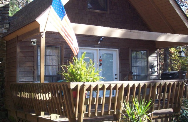 Privately owned chalet located on top of Mt Nebo, Arkansas