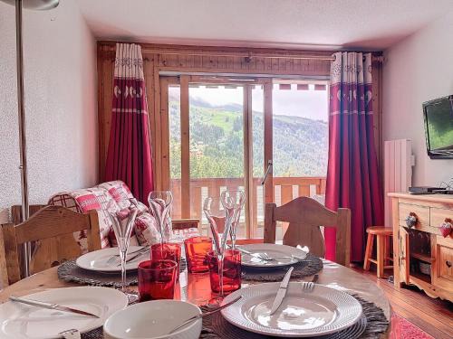 Proche pistes et commerces · Balcon · WiFi inclus - FR-1-688-77