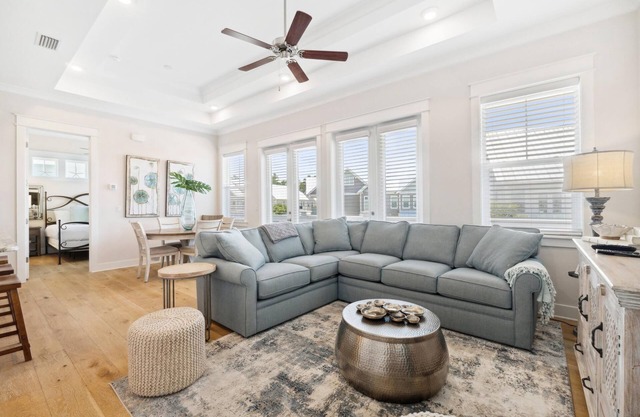 Prominence - Sea Lily - Pet Friendly, Golf Cart, 4 Bikes, Beach, 2 Pools, 30A