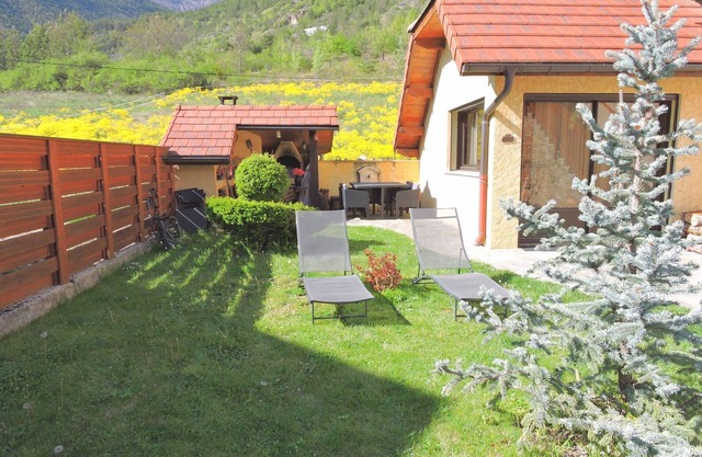 PROMO:10/25 TO 11/1=375€/PROX/LAC/HIKES/CITY-PARK/MUSHROOM PICKING