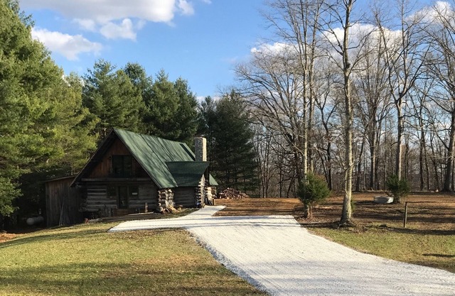 PROMO 5% WEEKLY/10% MONTHLY DISCOUNTnPeddler's Fork Inn in the Red River Gorge