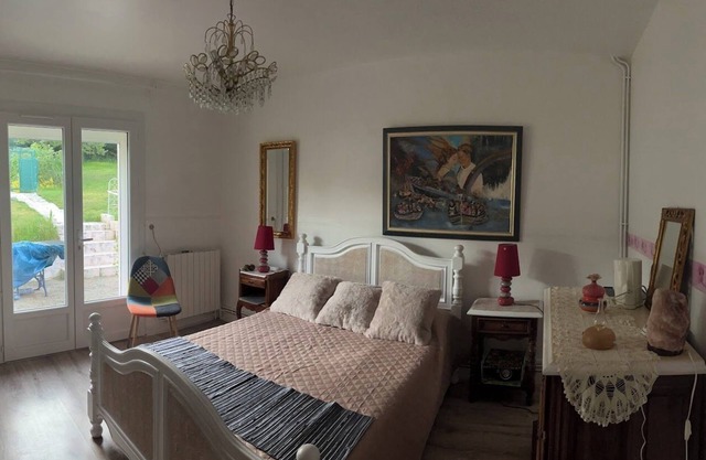 Promo juillet climatisée caleche sur l'axe Rocamadour ' sarlat piscine privée