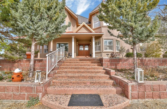 Prospectors Palace *Gathering Place w/Mountain Views*Pool Table* Near Lynx Lake