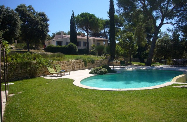 Provençal farmhouse in the heart of Luberon
