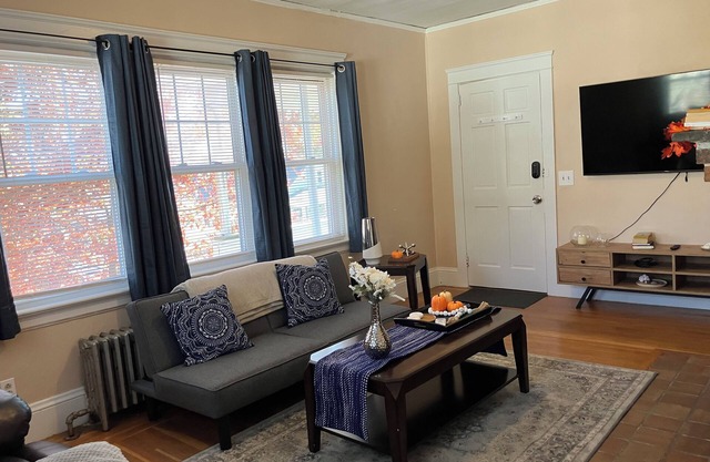 Providence Getaway! 3 Bedrooms!
