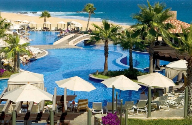 Pueblo Bonito Sunset Beach 3 Bdrm 4.5-Star Resort Ocean View