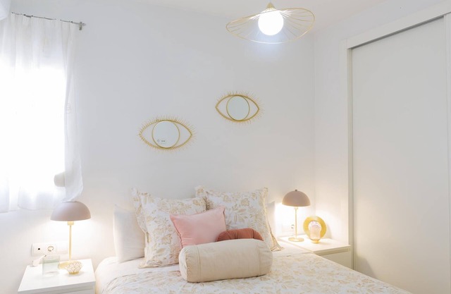 Puerta del centro, nice apartment in the downtown district