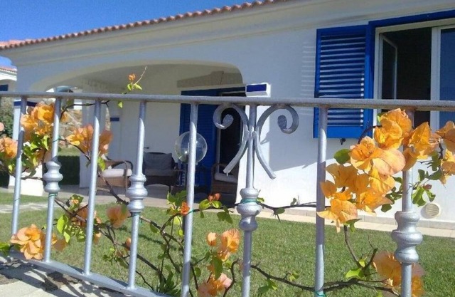 Punta S. Anna di Budoni; graceful villa with garden. For an unforgettable holiday
