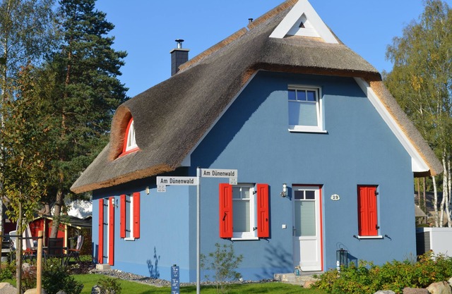 Pure relaxation in a romantic thatched cottage