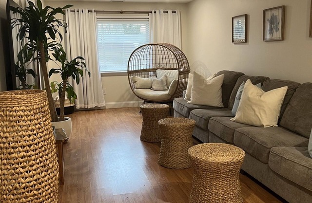 Pure Salt Villa. Lux. Pet Friendly. 3BR 3BA. Sleeps 11.