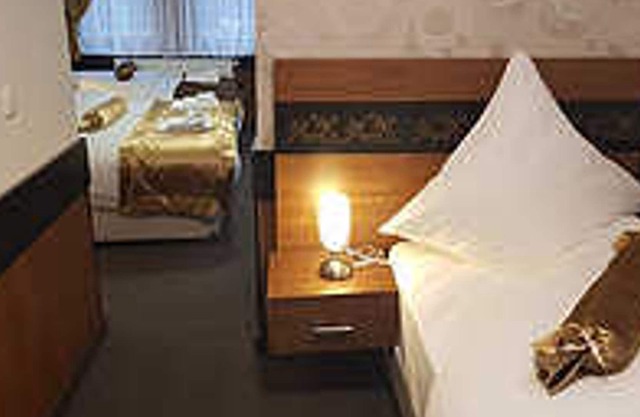 Quadruple Room (1 double bed, 2 single beds), incl. Breakfast - Hotel Im Anker