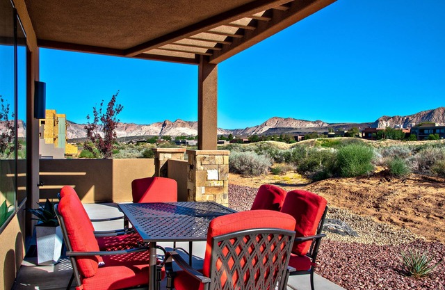 Quail Corner at The Ledges Golf Club *Resort Amenities Included!
