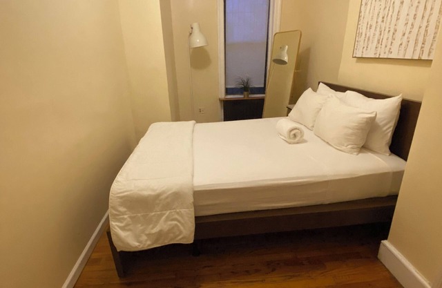 Quaint 3-bedroom apartment in Brooklyn with WiFi