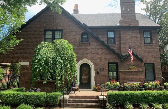 Quaint 4-bedroom home located in Wichita’s adorable College Hill