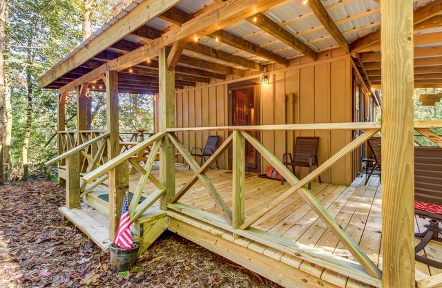 Quaint Country Cottage w/Wood Stove, Furnished Porch, Firepit, Free WiFi