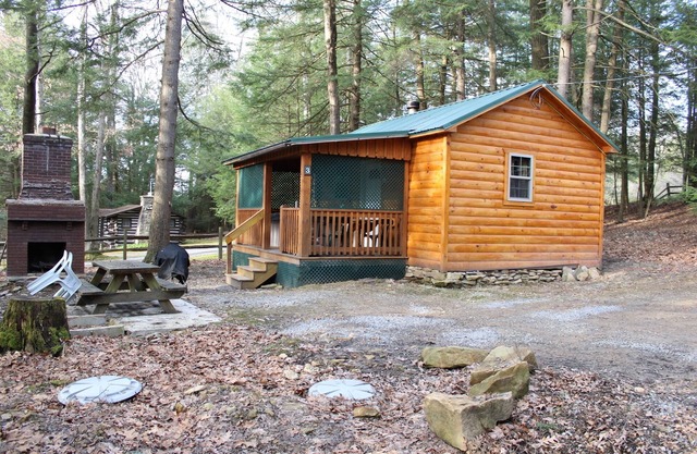 Quaint Couples Cabin