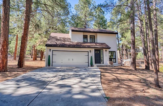 Quaint home in the Pines