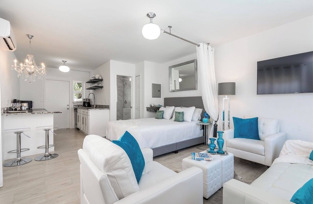 Quaint Pool Studio Villa- Walk to All!