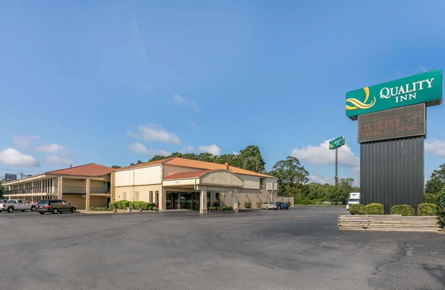Quality Inn Manchester near Arnold AFB