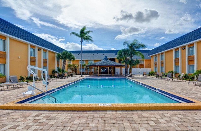 Quality Inn & Suites Heritage Park