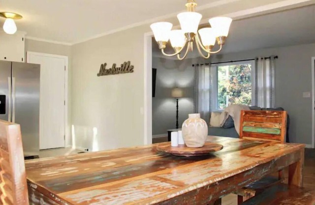 Quiet 3 Bedroom Home Close To Nashville