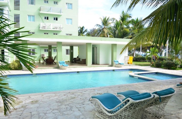 Quiet Apartment With Ocean View w/Pool