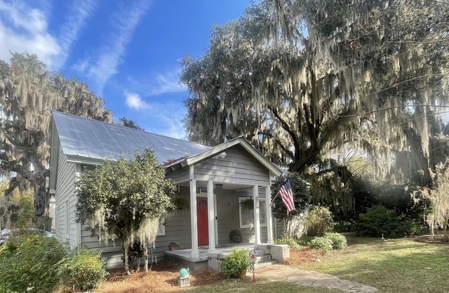 Quiet Darien GA Home