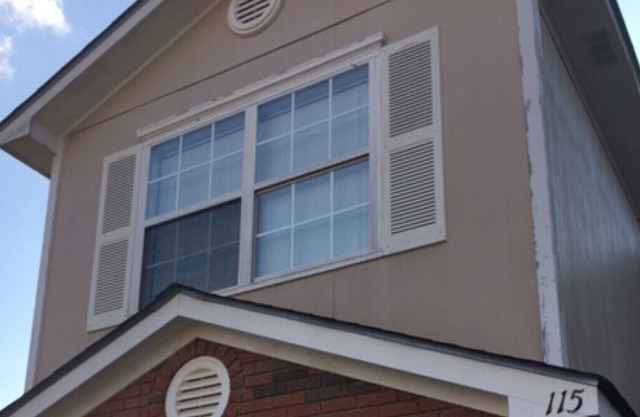 Quiet Home next to Fort Rucker Army Base