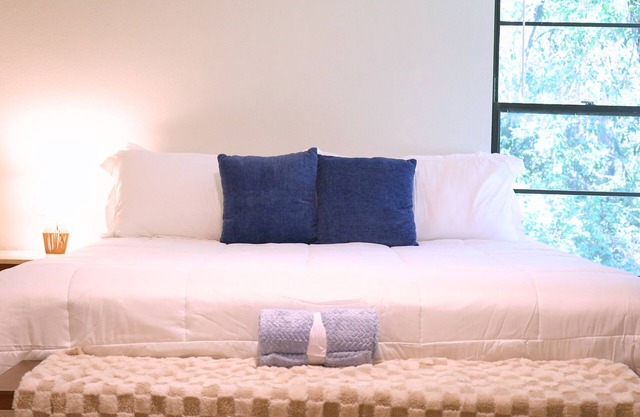 Quiet home tucked between Crystal River & Rainbow River
