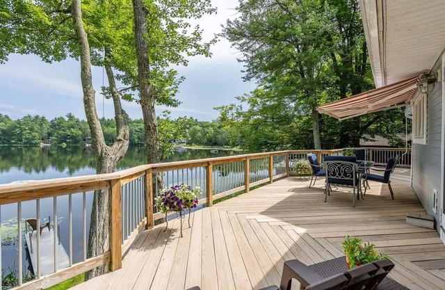Quiet Lakeside Escape