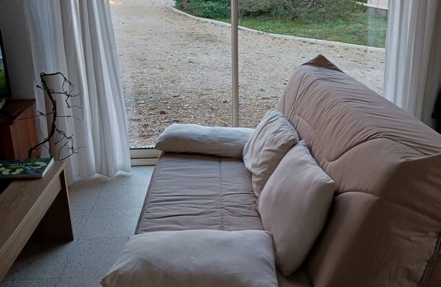 Quiet location close to cycle path