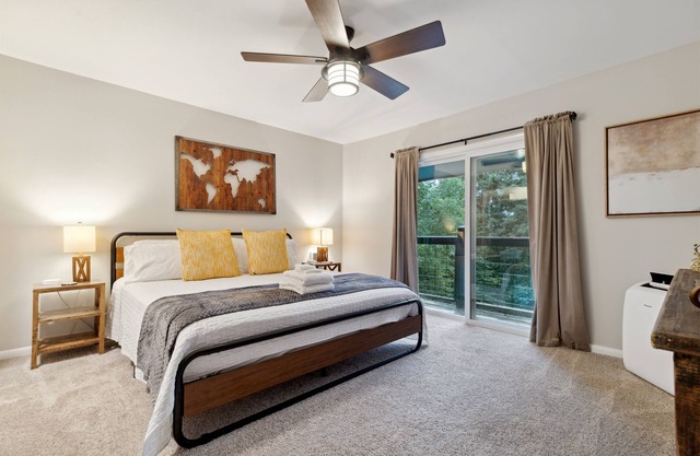 Quiet Mountain Home with Fireplace, A+ Location