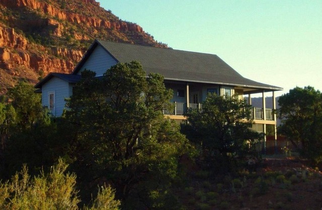 Quiet, Secluded, Private natural setting with incredible views
