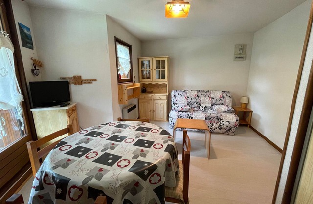 Quiet Studio for 4 with Balcony in Abondance