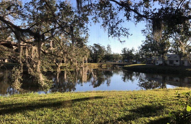 Quiet villa with serene lake view - one-month minimum - April through November