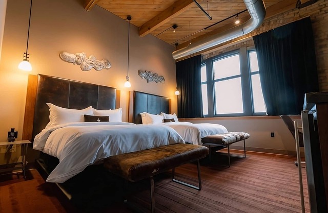 Quintessential Brew City Experience, 3 Units Near Marquette University!