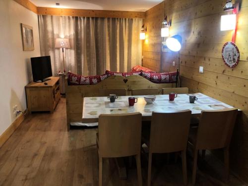 Résidence Nereides - Appartement chaleureux · Accès direct aux pistes · Casier à skis · Vue pistes MAE-3567