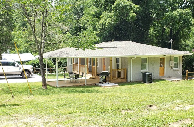 Rabun Get-A-Way - Clayton, GA
