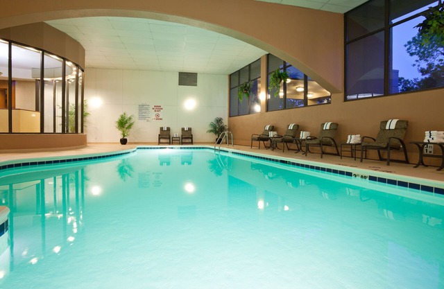 Radisson Hotel Milwaukee West
