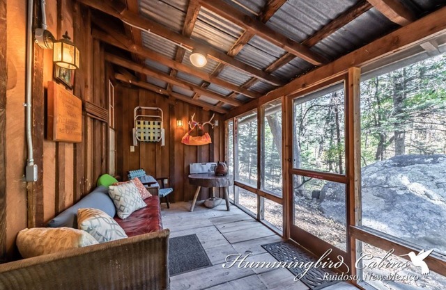 Rainbow Oaks 'Free from Disturbance' a quiet haven on 3 acres and PET FRIENDLY