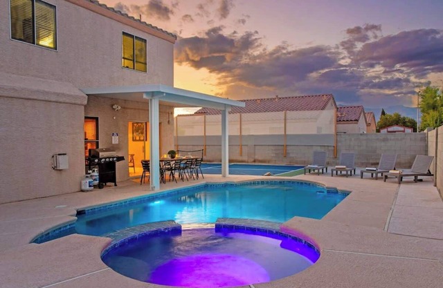 Rare 6BR Gem w/Pickleball, Pool, & Arcade in NLV